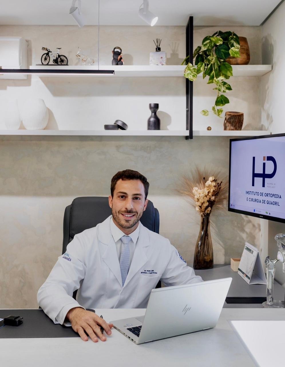 Dr. Pedro Hamra